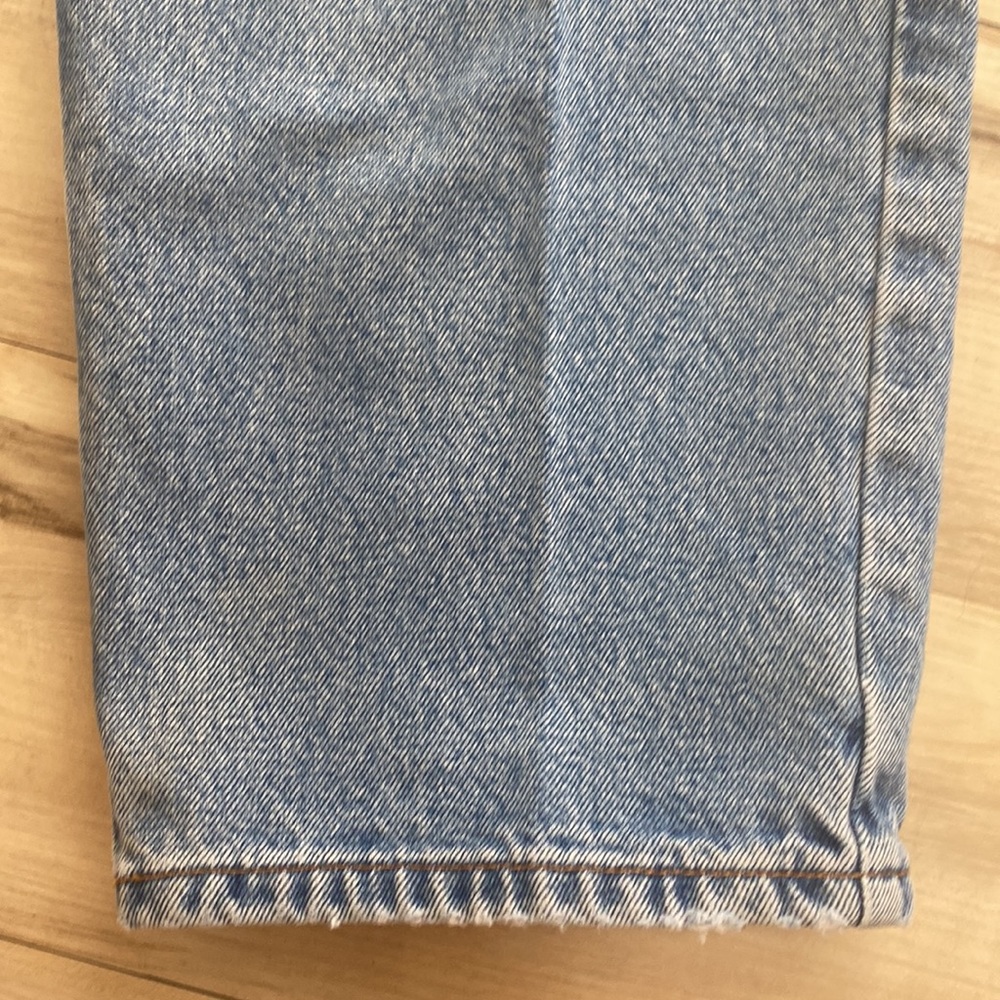 Calvin Klein Jeans Mens Size 38/32. Easy fit jeans. - Picture 4 of 12